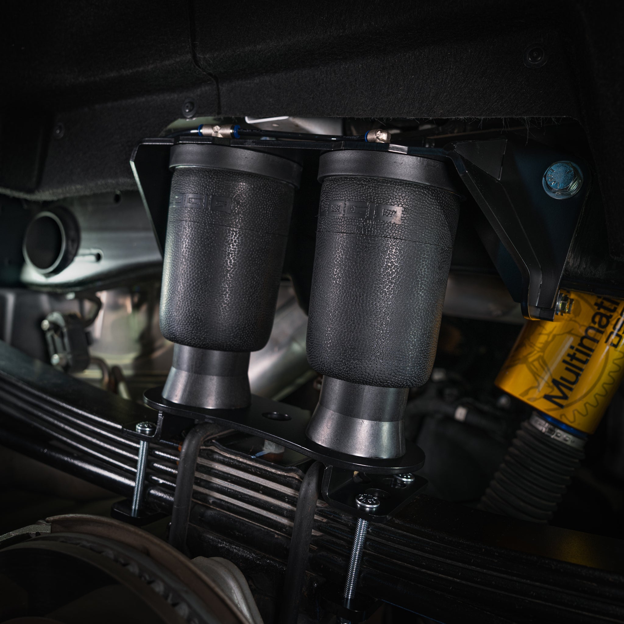 2020+ GM 2500 / 3500 - Air Spring Kit